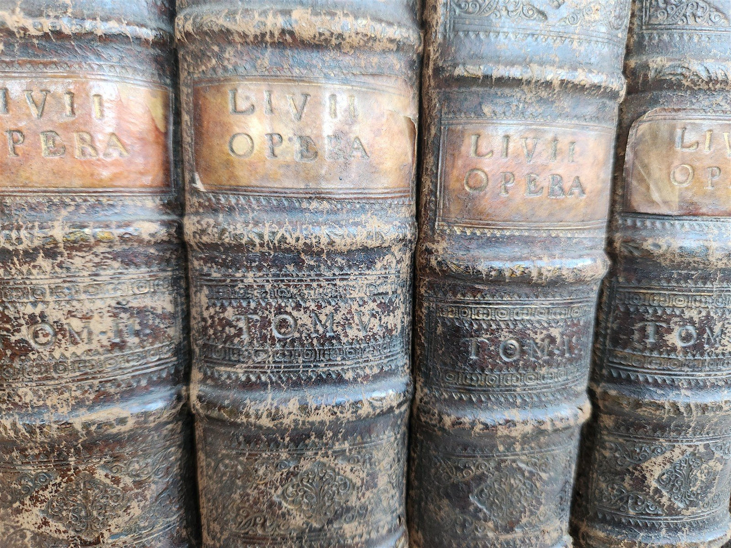 1714 ROMAN HISTORY by LIVY in LATIN antique 5 VOLUMES illustrated w/ map