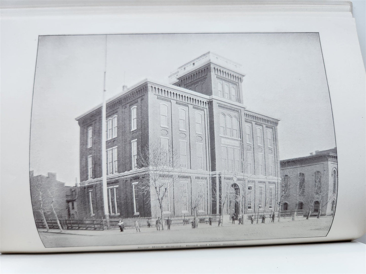 1893 PHILADELPHIA THE STORY OF AN AMERICAN CITY ILLUSTRATED antique AMERICANA