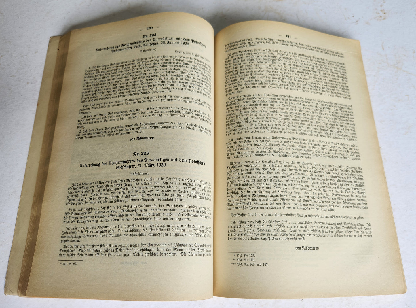 1939-1940 LOT of GERMAN POLITICAL & MILITARY DOCUMENT PUBLICATIONS