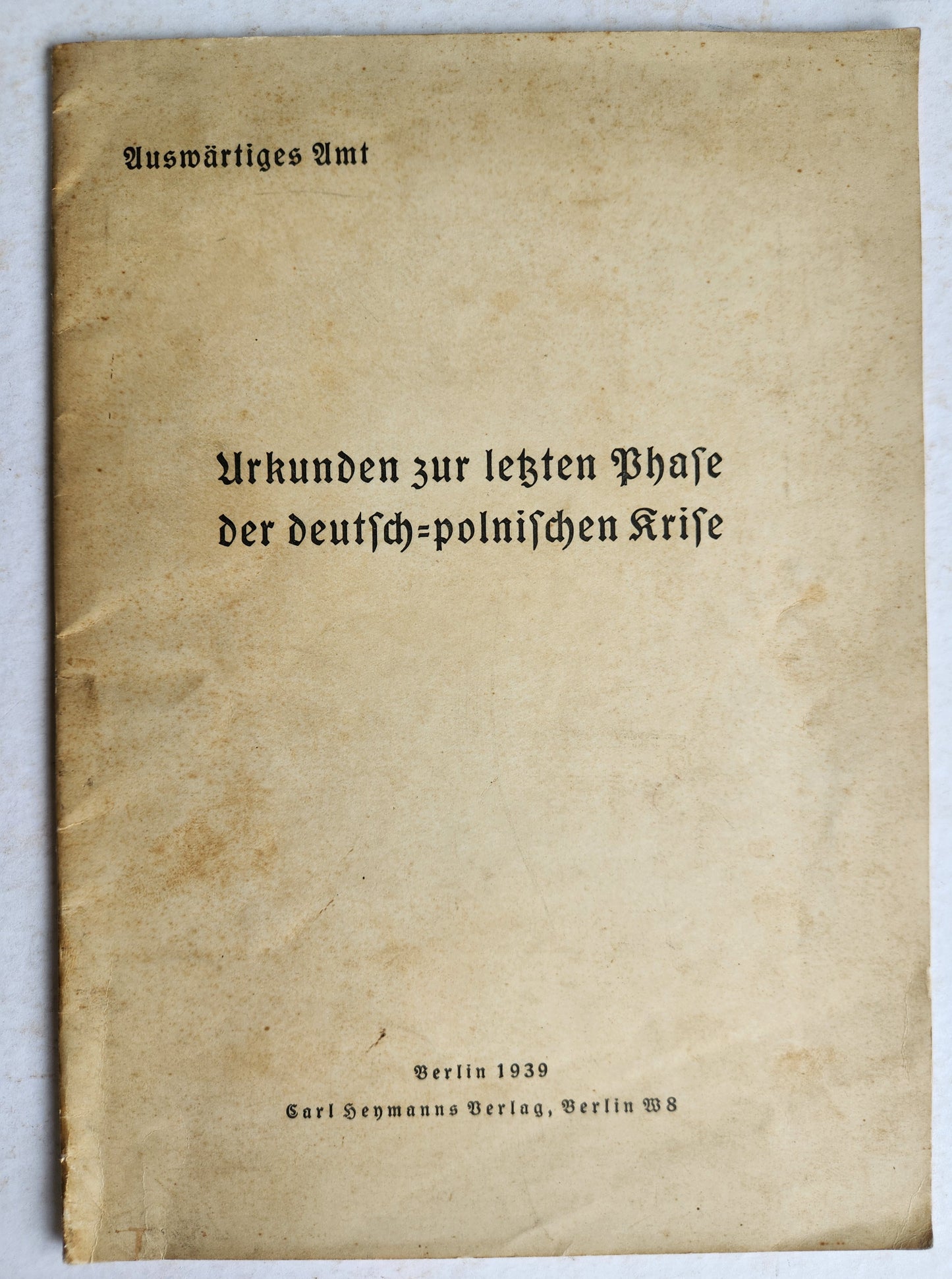 1939-1940 LOT of GERMAN POLITICAL & MILITARY DOCUMENT PUBLICATIONS