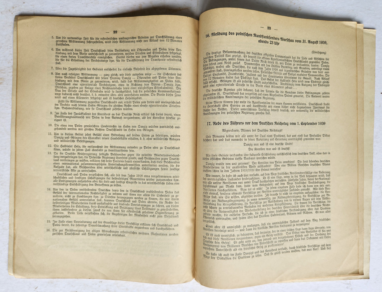 1939-1940 LOT of GERMAN POLITICAL & MILITARY DOCUMENT PUBLICATIONS