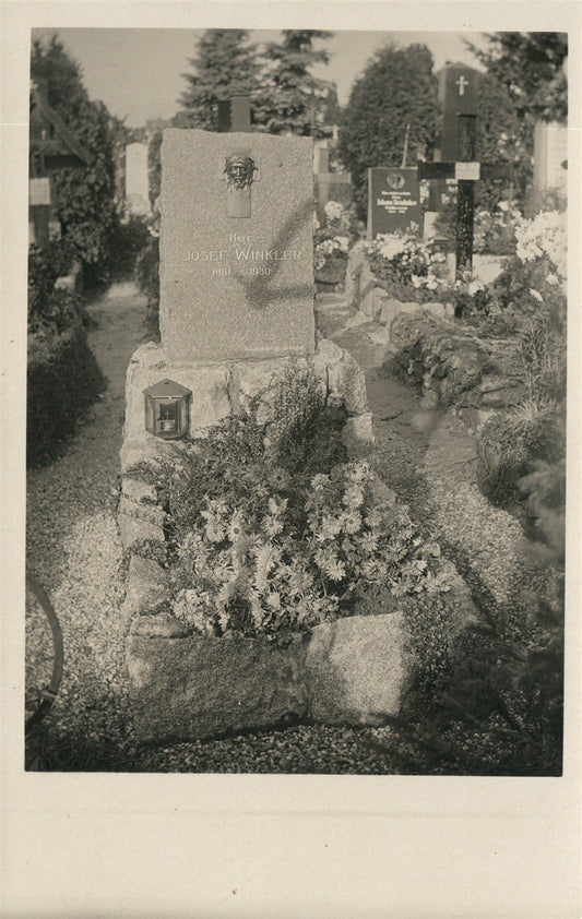 CEMETERY ANTIQUE REAL PHOTO POSTCARD RPPC