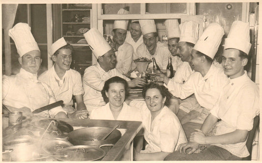 GROUP OF COOKS ANTIQUE REAL PHOTO POSTCARD RPPC