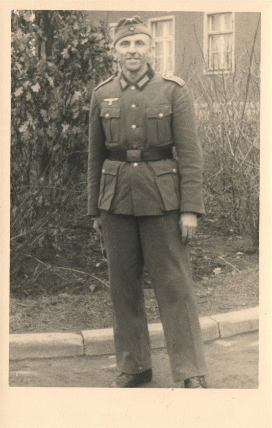 GERMAN WWII SOLDIER VINTAGE REAL PHOTO POSTCARD RPPC