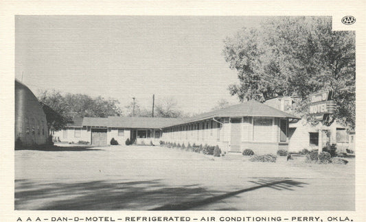 PERRY OK DAN-D-MOTEL VINTAGE POSTCARD