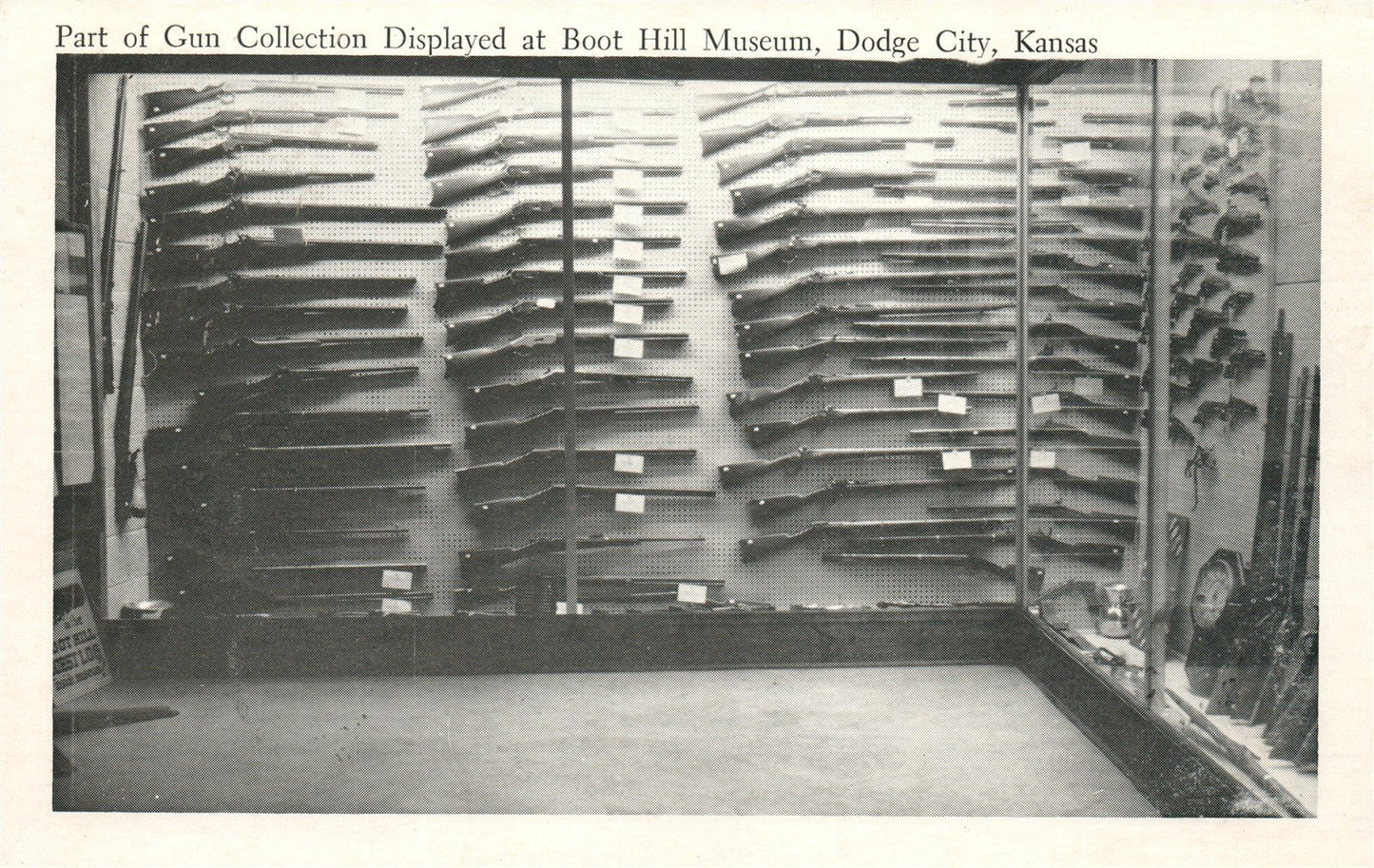 DODGE CITY KS BOOT HILL MUSEUM GUN COLLECTION ANTIQUE POSTCARD