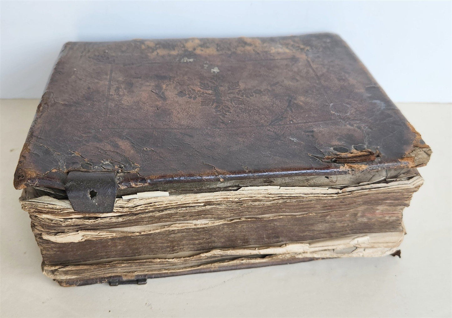 1634 BIBLE in ENGLISH antique OLD & NEW TESTAMENT 17th CENTURY by Robert Barker