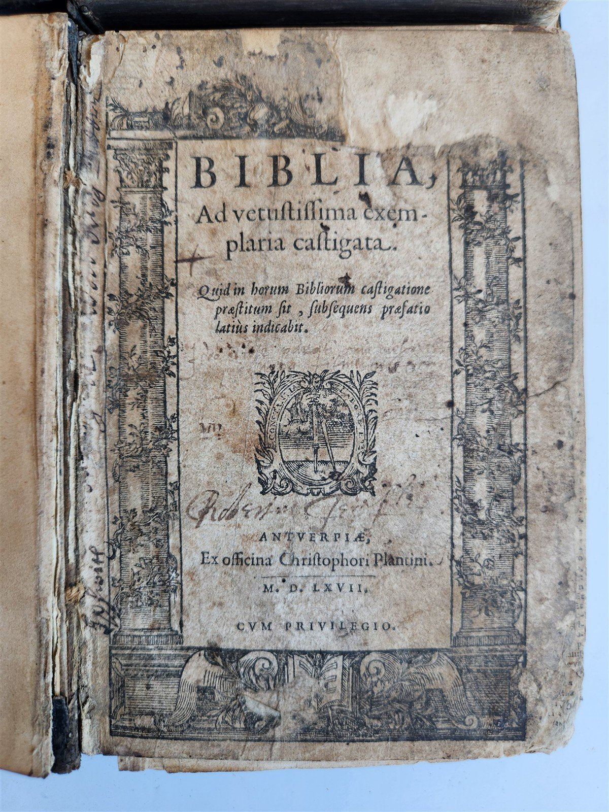 1567 BIBLE in LATIN 2 VOLUMES by PLANTIN antique incl. 1612 R.Barker partial NT