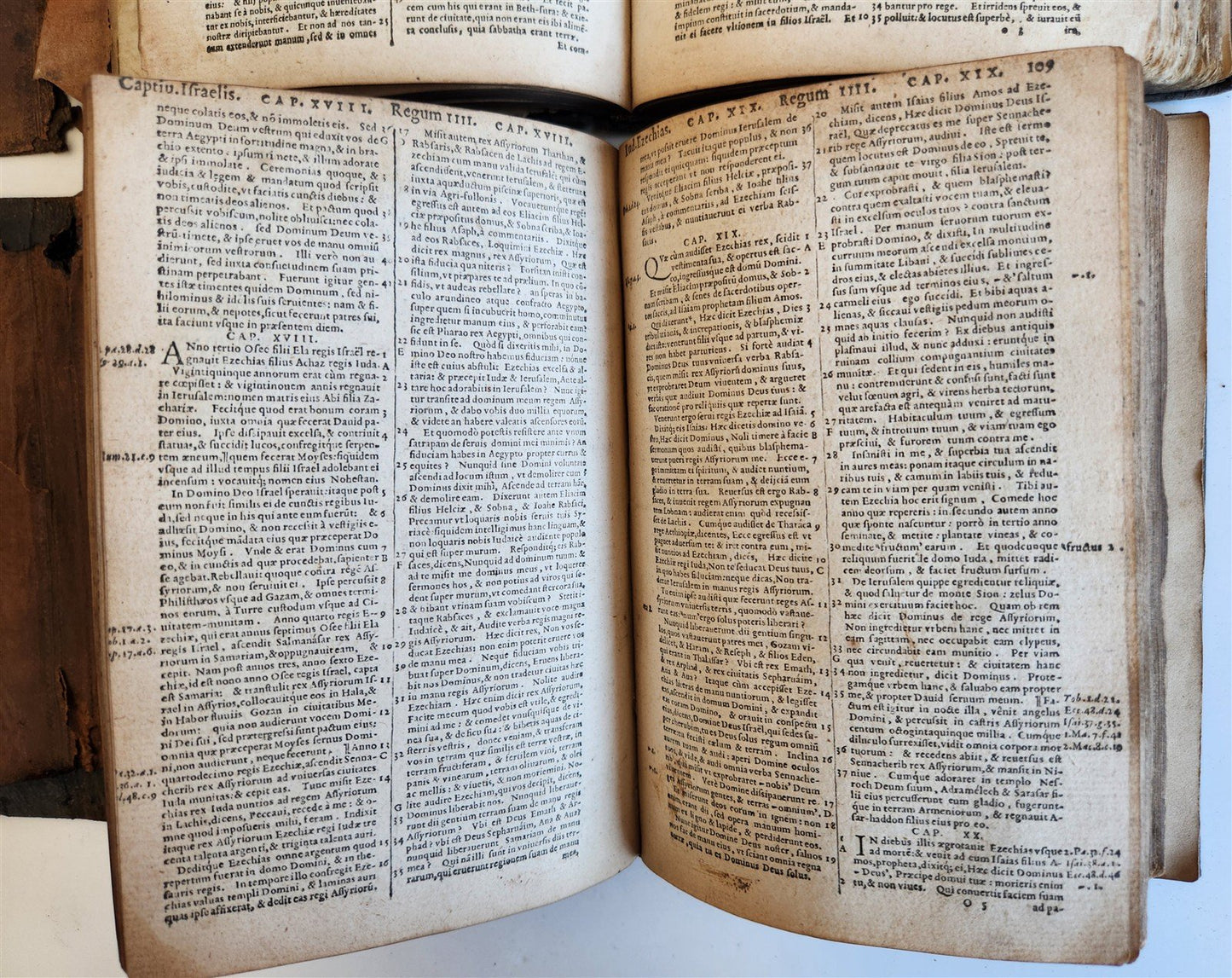 1567 BIBLE in LATIN 2 VOLUMES by PLANTIN antique incl. 1612 R.Barker partial NT