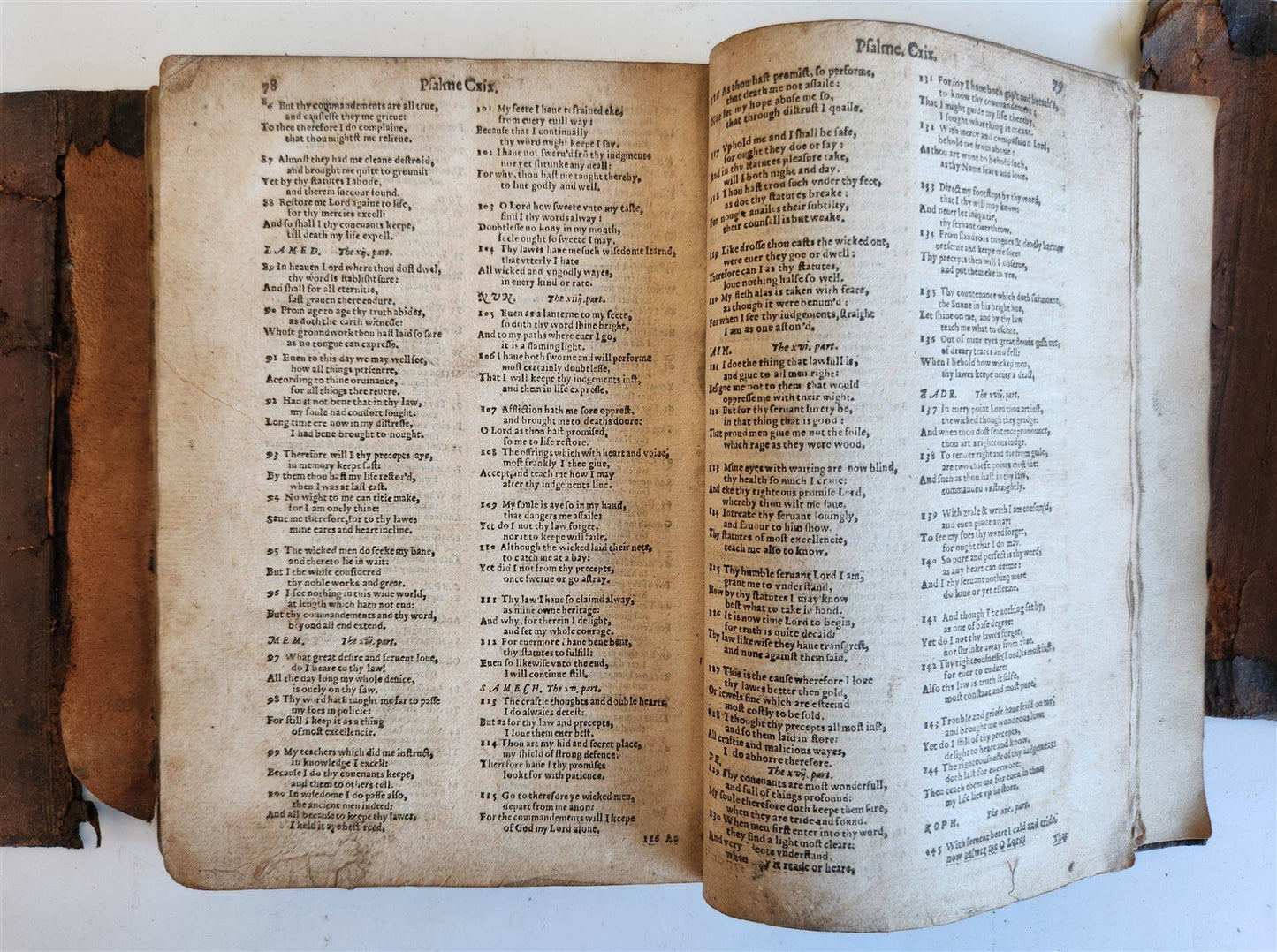 1567 BIBLE in LATIN 2 VOLUMES by PLANTIN antique incl. 1612 R.Barker partial NT