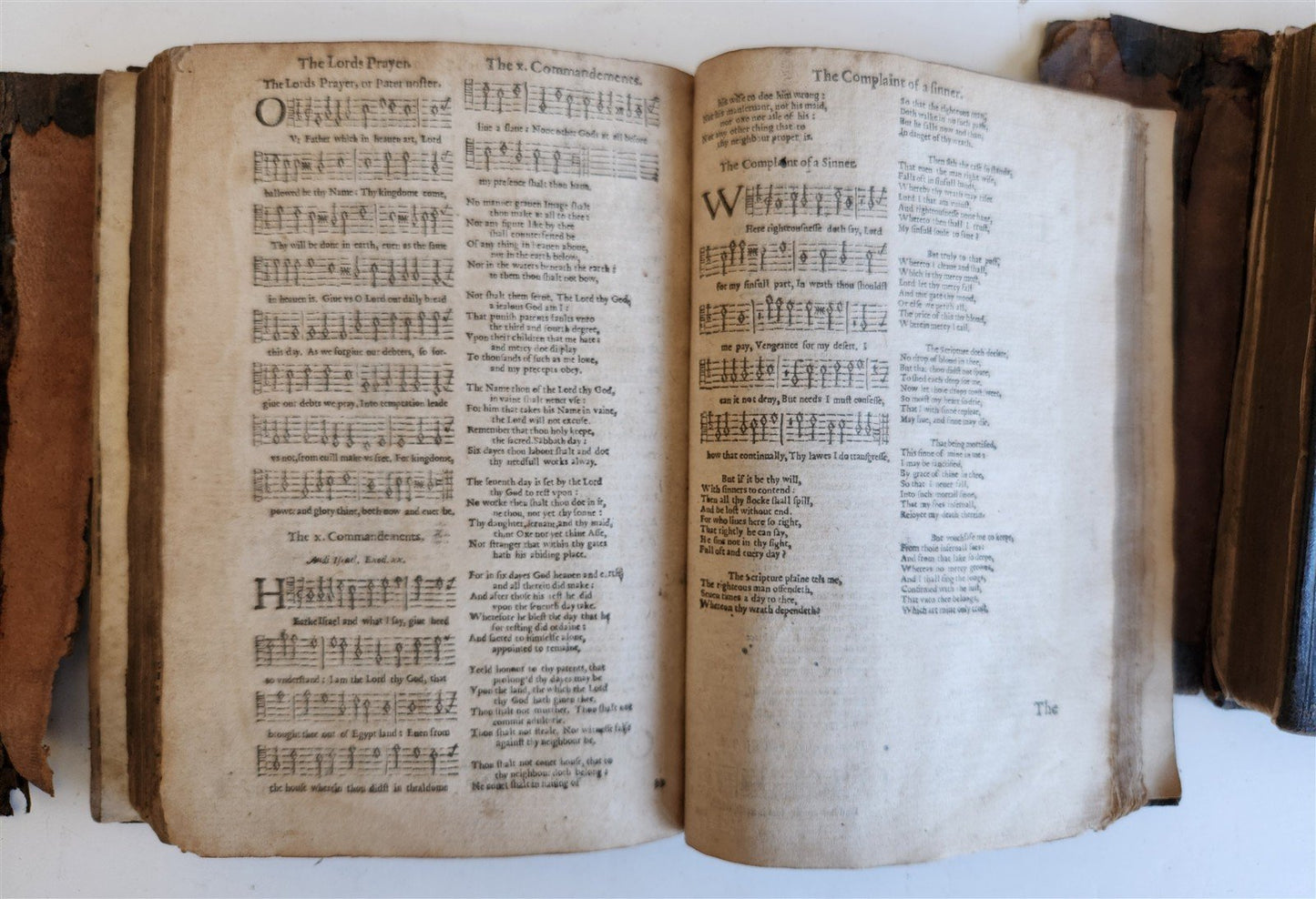 1567 BIBLE in LATIN 2 VOLUMES by PLANTIN antique incl. 1612 R.Barker partial NT