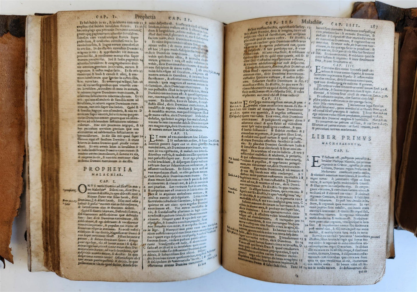 1567 BIBLE in LATIN 2 VOLUMES by PLANTIN antique incl. 1612 R.Barker partial NT