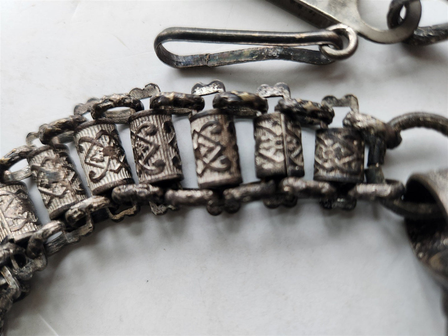 1900s ANTIQUE MASONIC UNIFORM BELT SWORD HANGER BRASS CHAIN 17"
