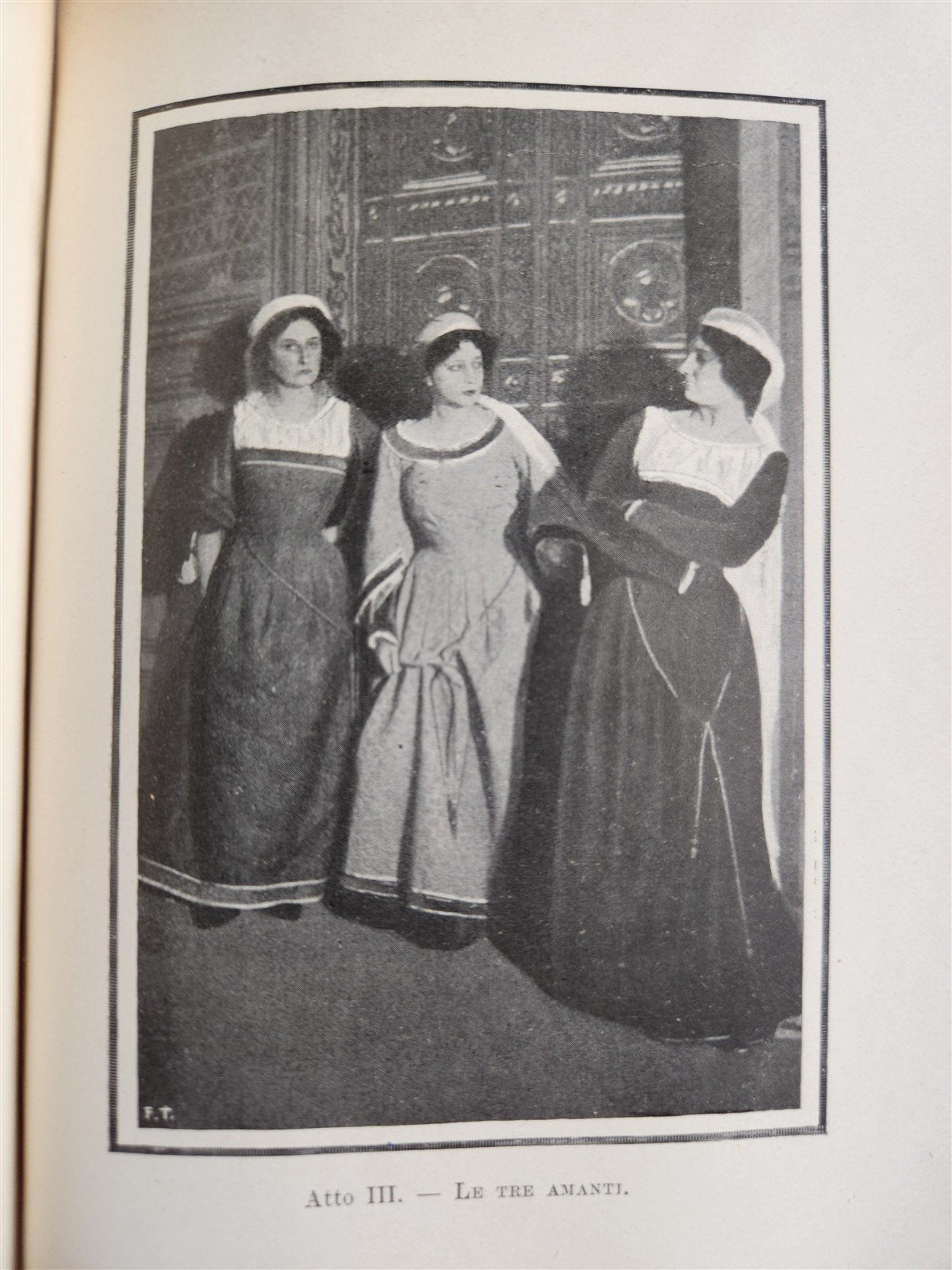 1910 LA MASCHERA di BRUTO antique poetry theatre VELLUM BOUND illustrated