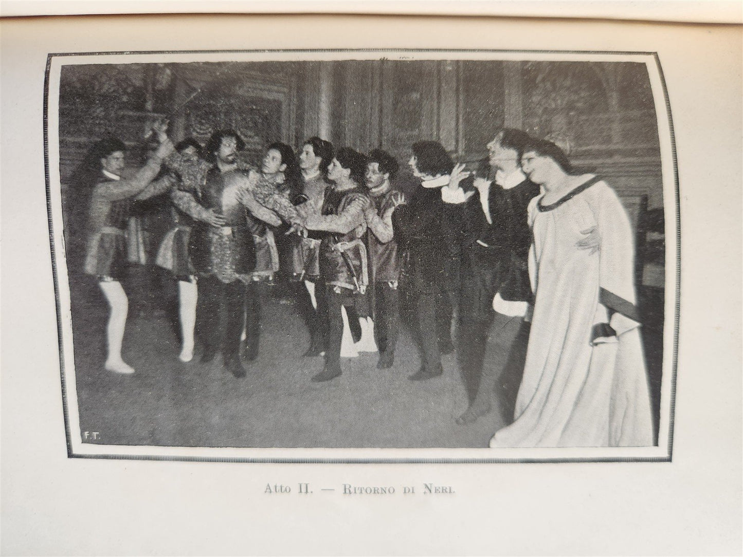 1910 LA MASCHERA di BRUTO antique poetry theatre VELLUM BOUND illustrated