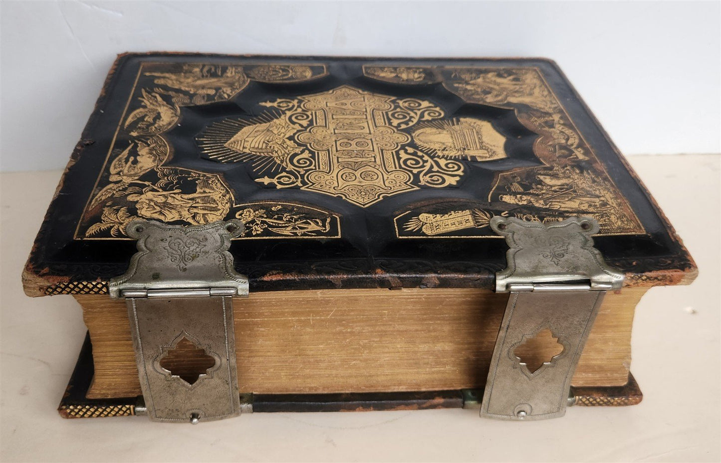 1890 BIBLE in FINNISH ANTIQUE VICTORIAN MASSIVE FOLIO GUSTAVE DORE ILLUSTRATED