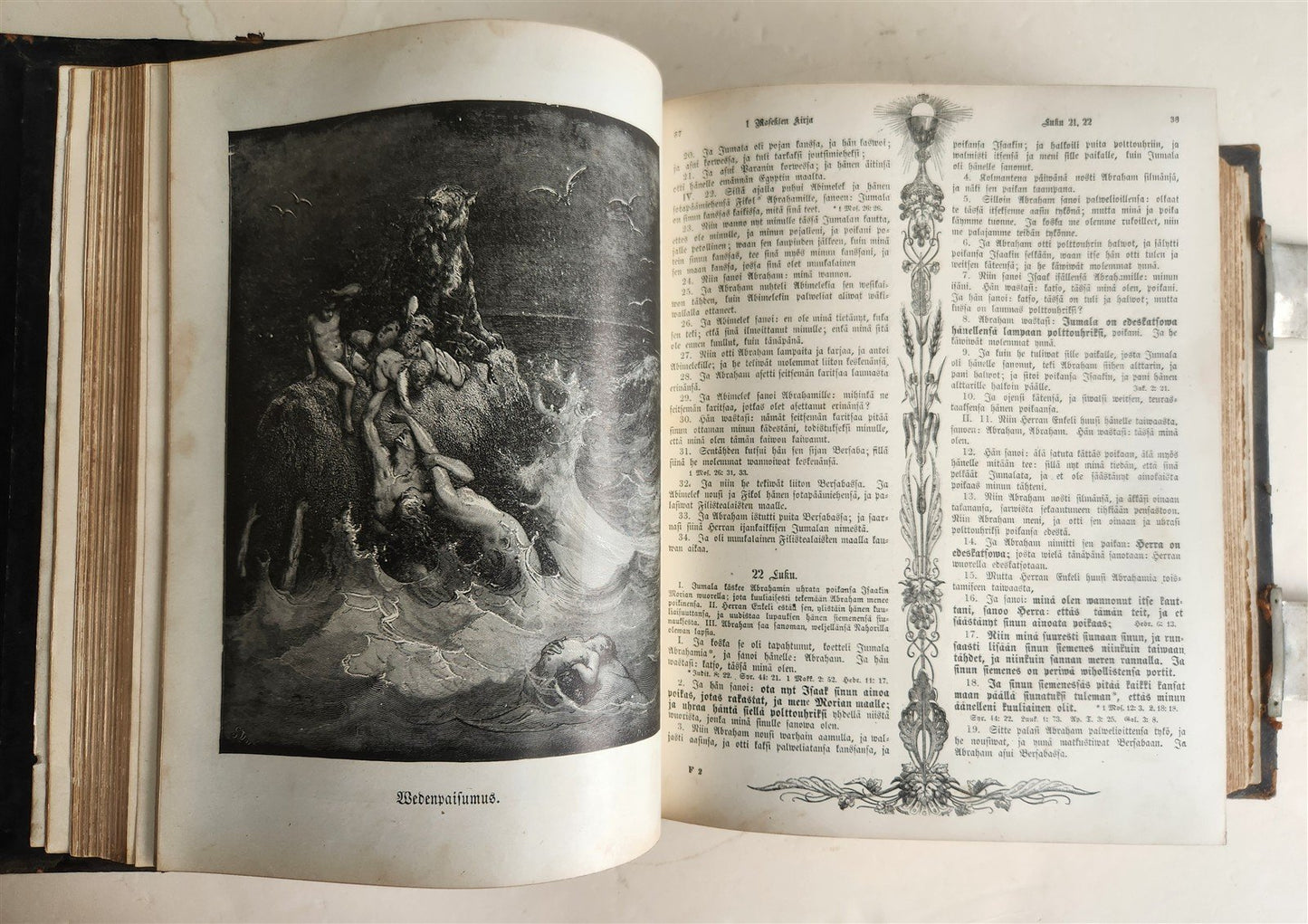 1890 BIBLE in FINNISH ANTIQUE VICTORIAN MASSIVE FOLIO GUSTAVE DORE ILLUSTRATED
