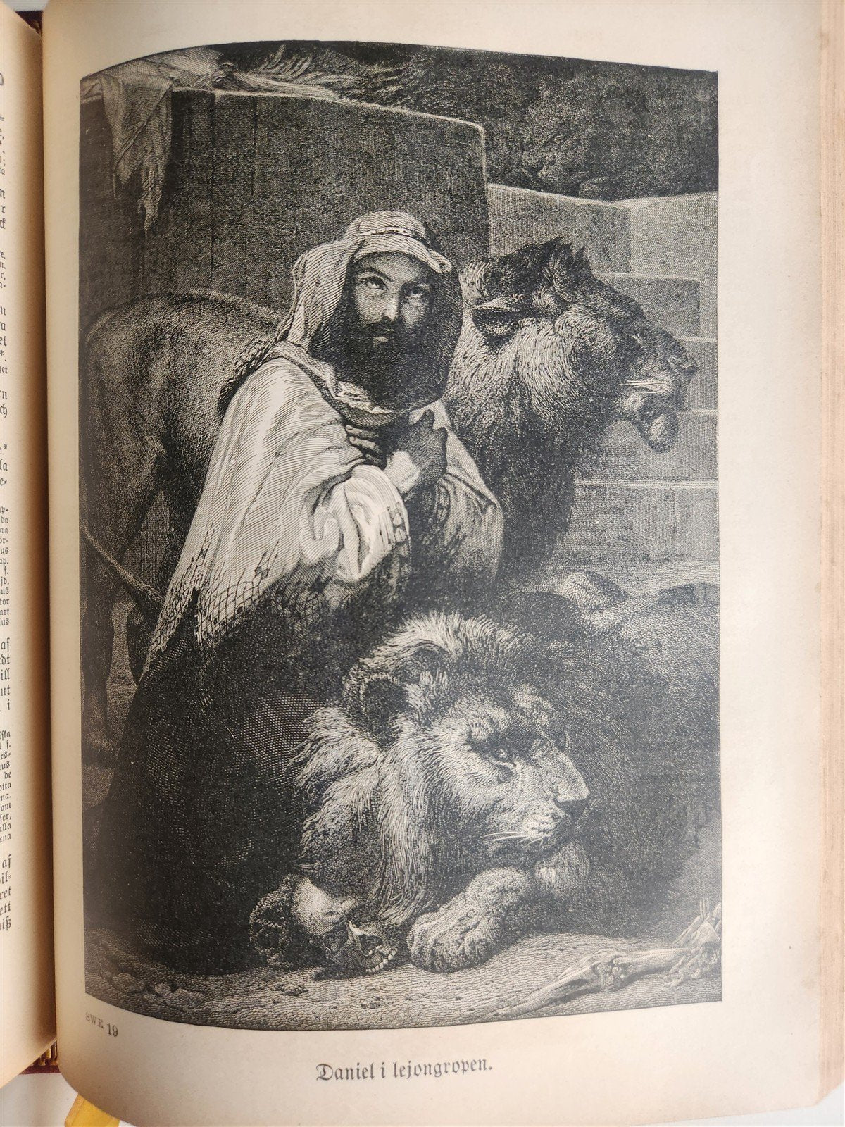 1890 BIBLE in SWEDISH ANTIQUE VICTORIAN MASSIVE FOLIO GUSTAVE DORE ILLUSTRATED
