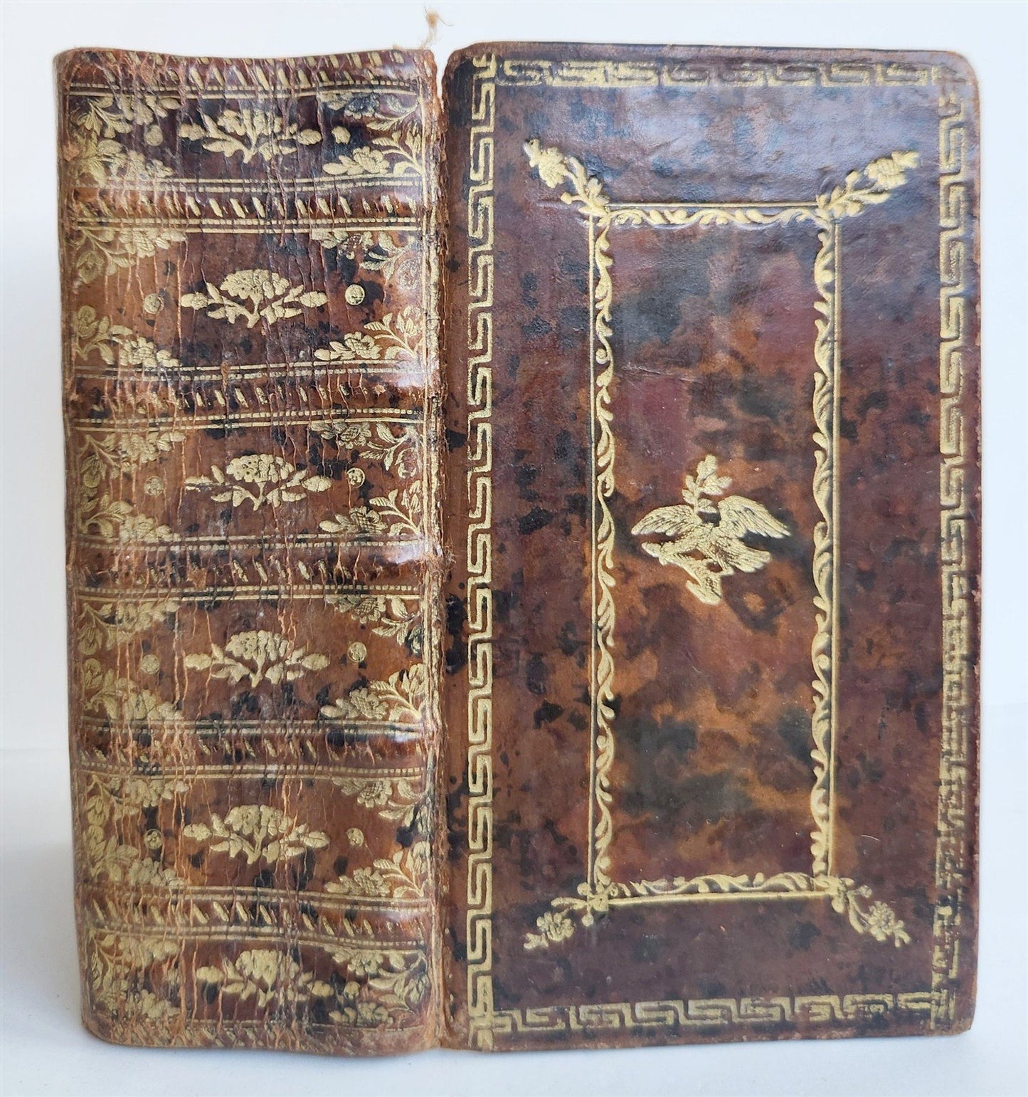 1733 BIBLE in FRENCH Old and New Testament DECORATIVE BINDING antique