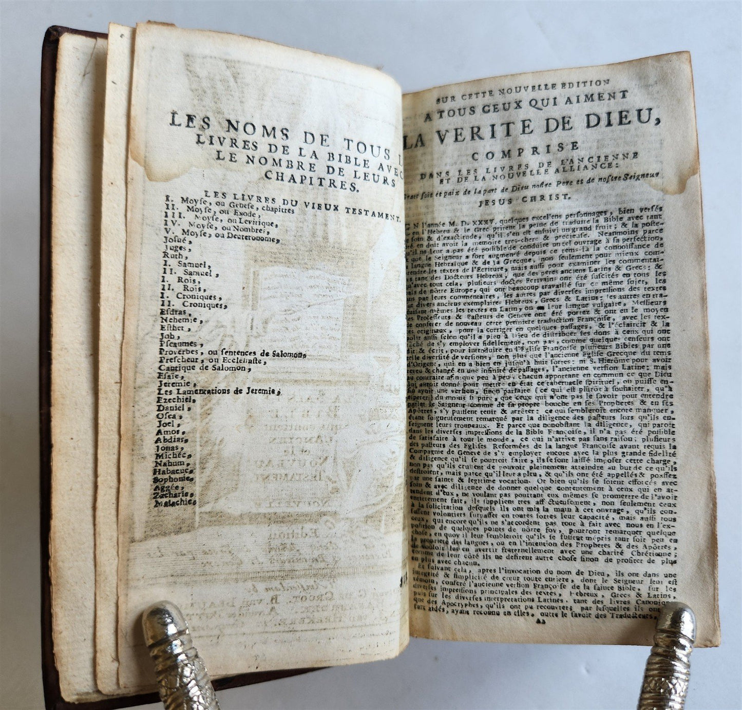 1733 BIBLE in FRENCH Old and New Testament DECORATIVE BINDING antique
