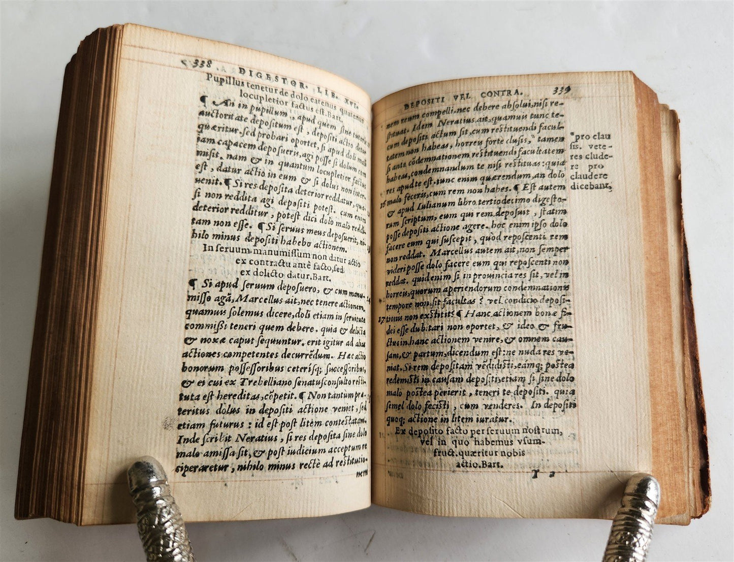 1581 LAW BOOK DIGESTORUM Corpus iuris civilis antique HERALDIC BINDING