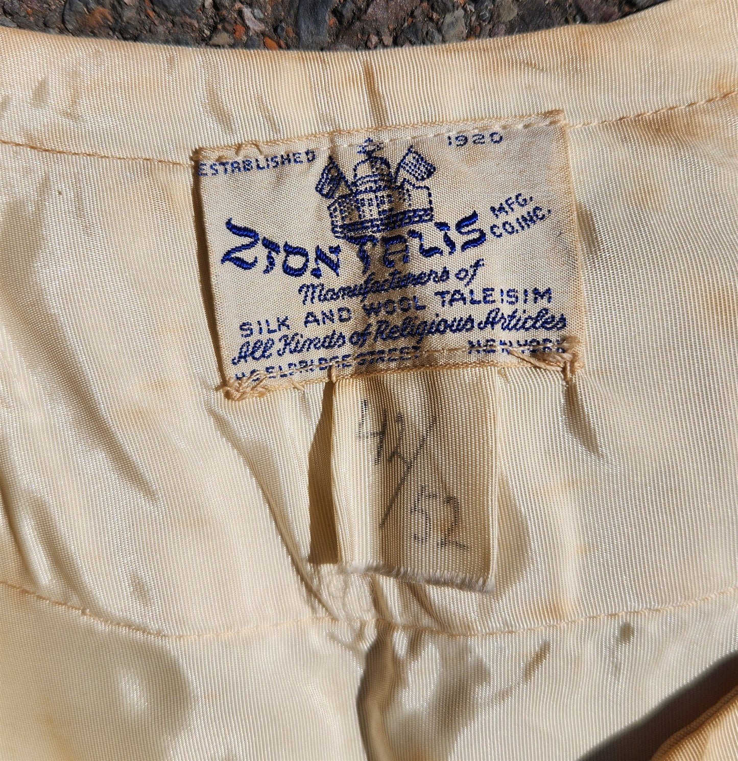 JEWISH WHITE SILK ROBE KITTEL antique JUDAICA
