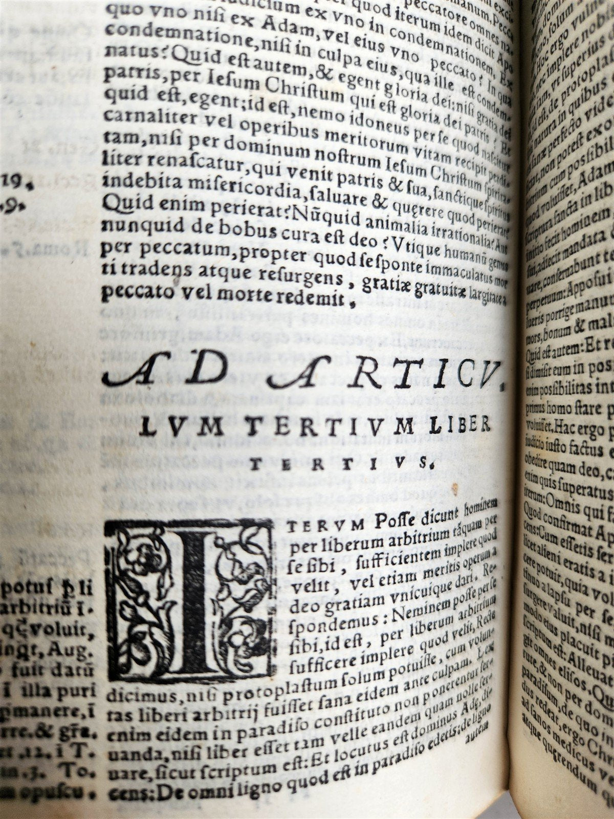1547 D. AURELII AUGUSTINI ECCLESIAE DOCTORIE EXIMII OPUSCOLORUM antique VELLUM
