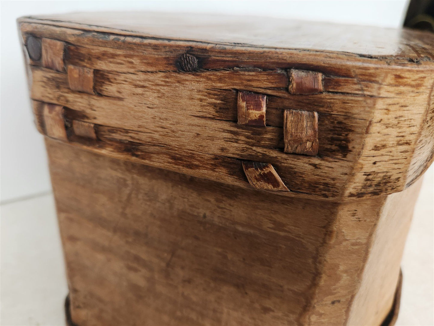 19th century SCANDINAVIAN BENTWOOD BOX large BREAD STORAGE CONTAINER antique