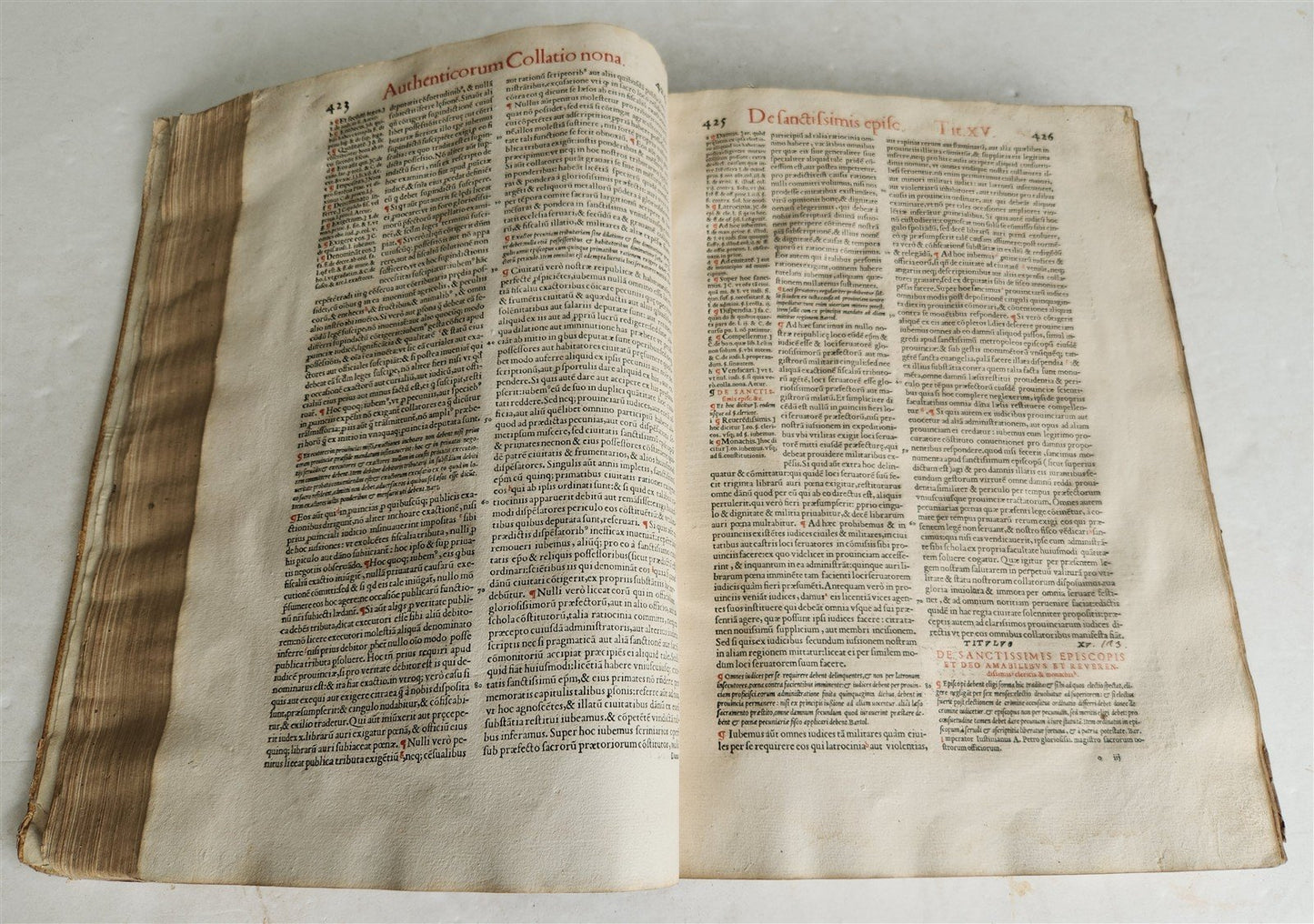 1558 LAW BOOK antique MASSIVE 16th C. FOLIO illustrated VOLUMEN HOC COMPLECTITUR