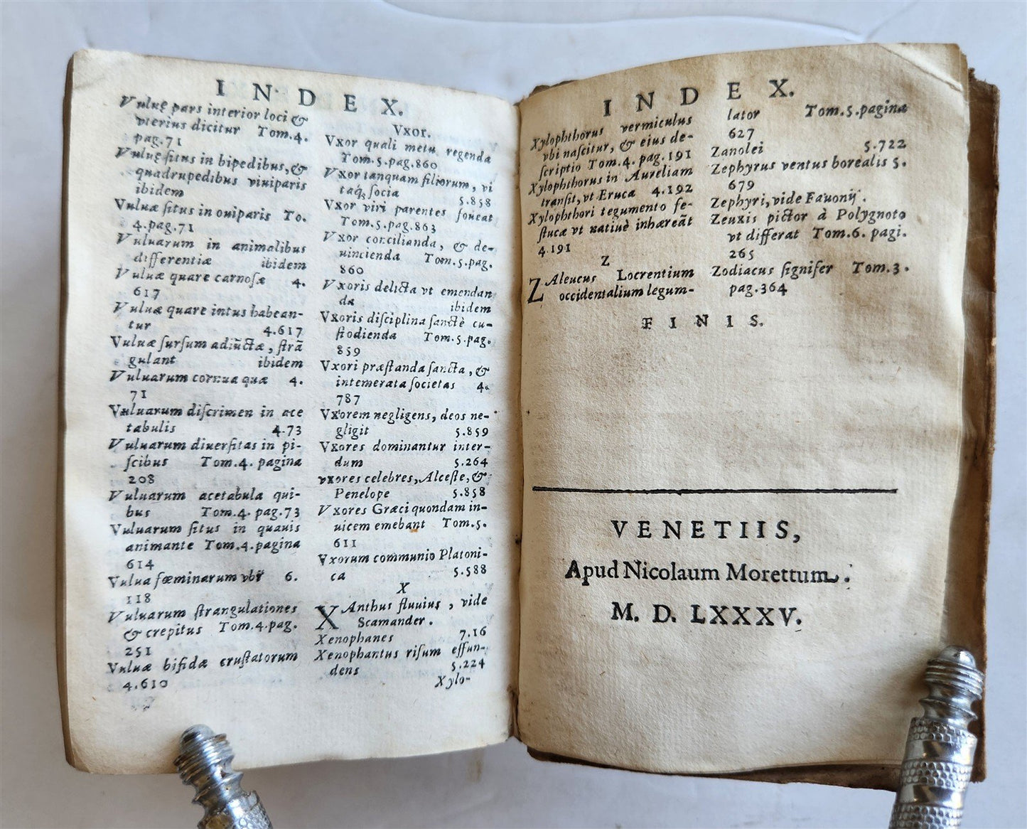 1585 ARISTOTLE WORKS INDEX Rerum Omnium quae in Aristotelis operibus ANTIQUE