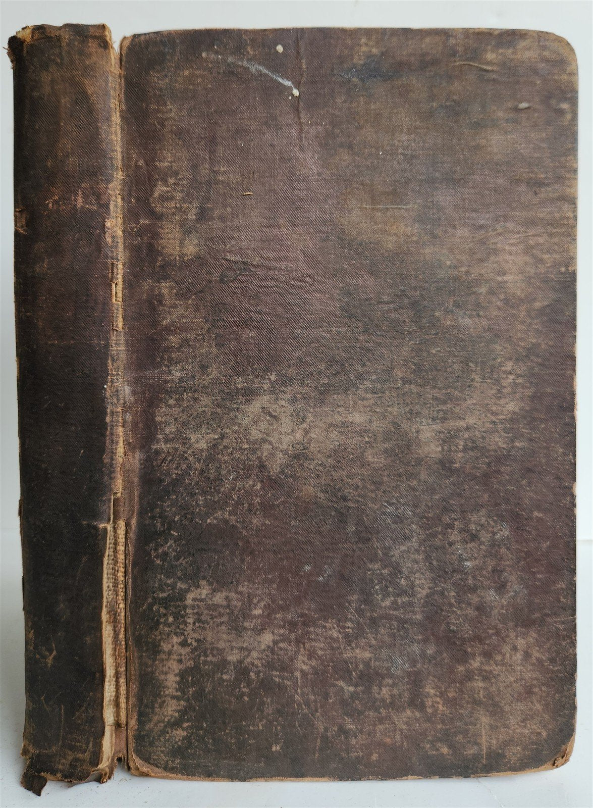 18th century LIFE & SURPRISING ADVENTURES OF ROBINSON CRUSOE antique in ENGLISH