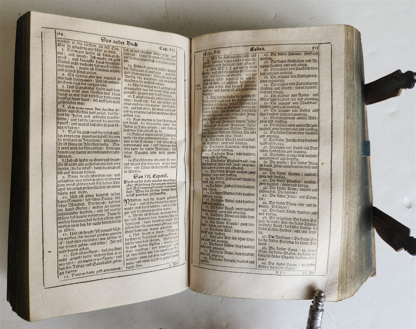 1704 BIBLE in GERMAN antiuque PIGSKIN over WOOD BINDING w/ CLASPS
