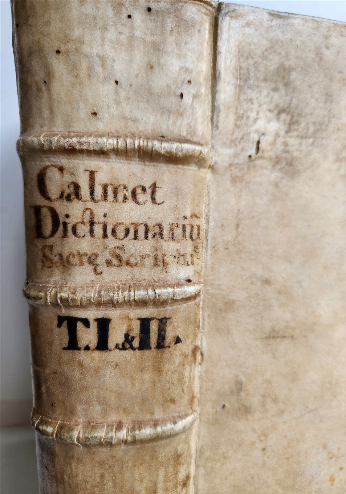 1725 HISTORICAL DICTIONARY by A. CALMET antique VELLUM BOUND FOLIO
