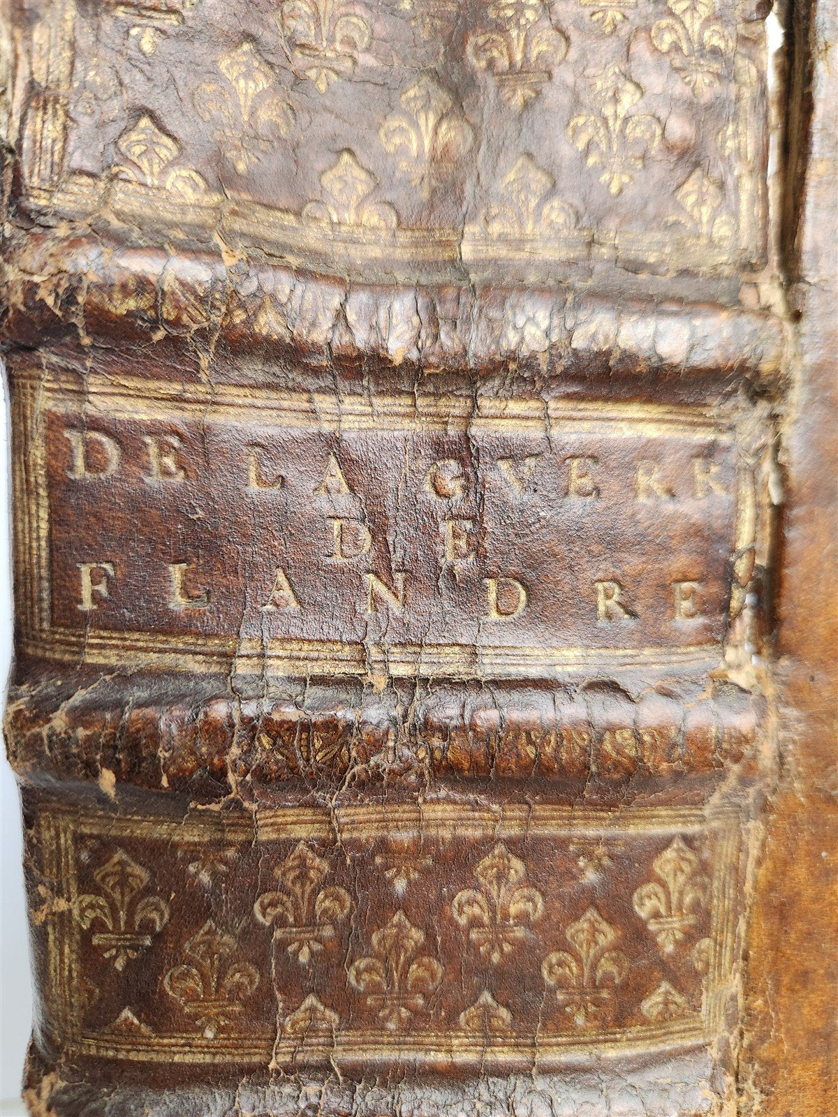1659 Histoire de la Guerre de Flandre antique FOLIO FRENCH ROYAL PATTERN BINDING