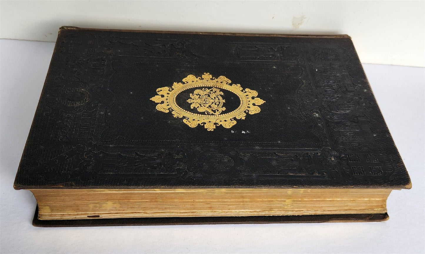 1851 QUEENS OF ENGLAND by by Madmoiselle A. Celliez ANTIQUE illustrated