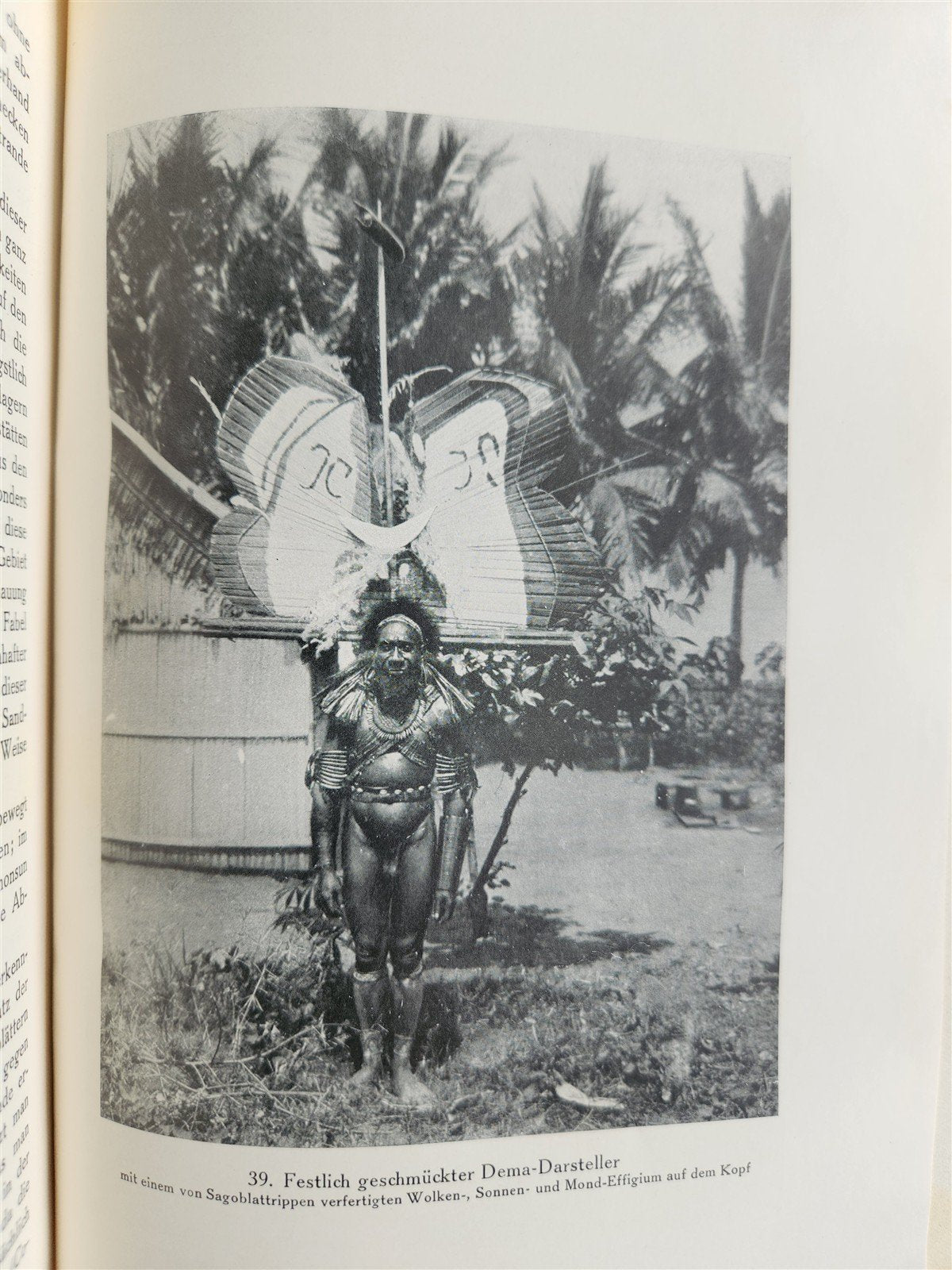 1928 DEMONS & SAVAGES in NEW GUINEA in GERMAN ILLUSTRATED ANTIQUE