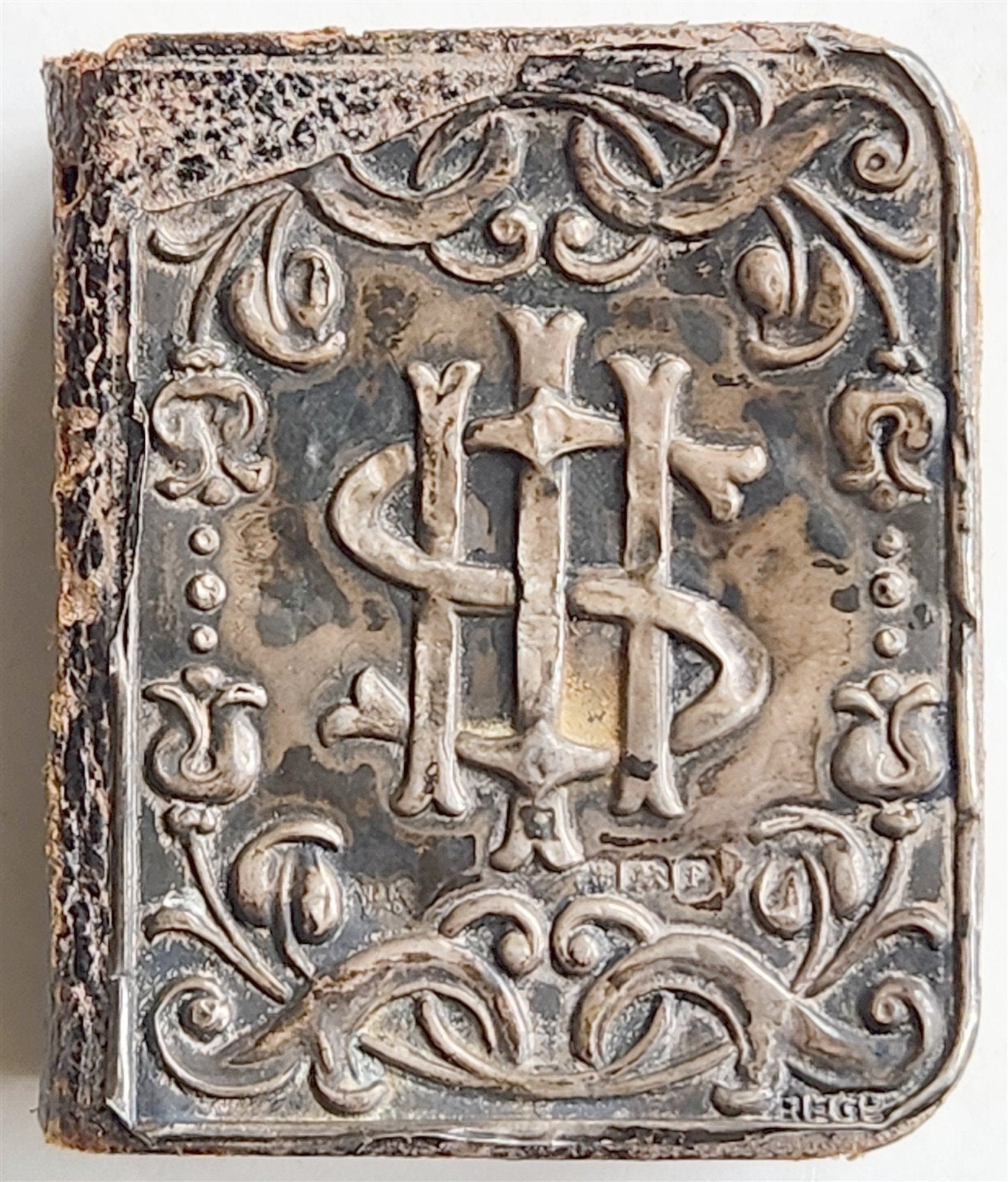 1890s MINIATURE BIBLE in ENGLISH w/ SILVER COVER ANTIQUE