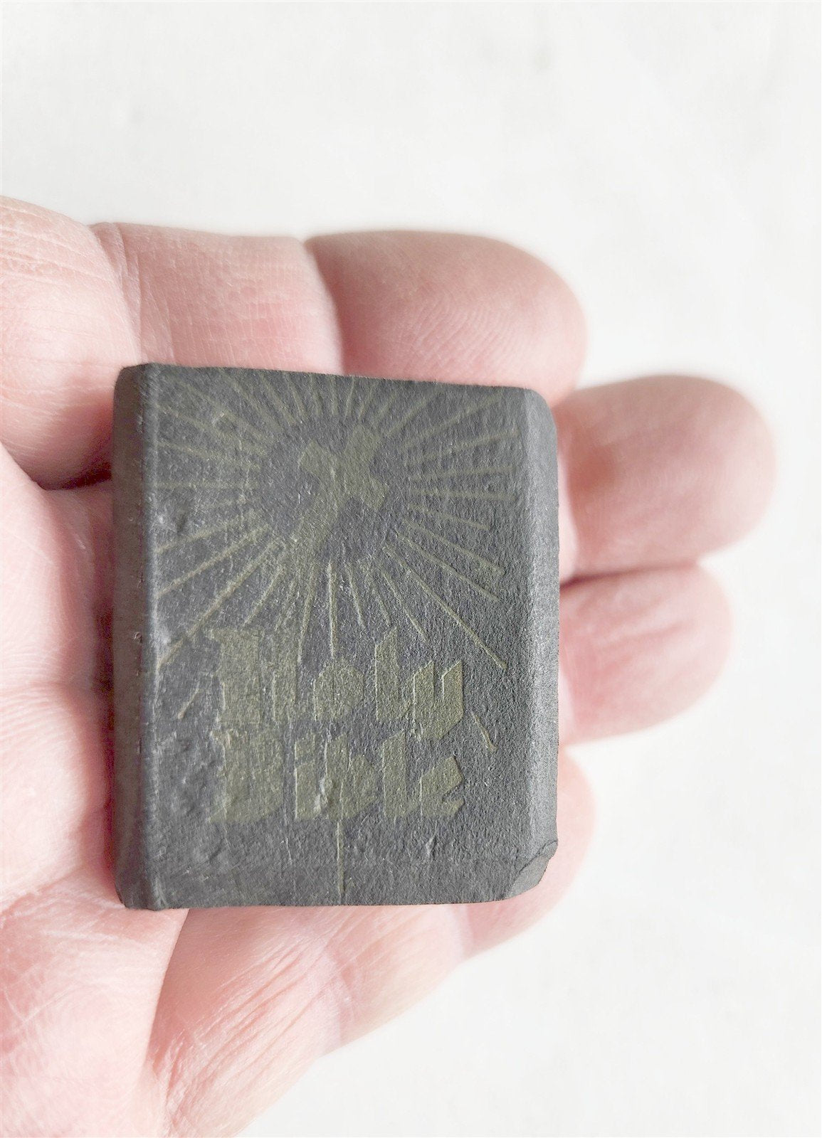 1920s MINIATURE BIBLE in ENGLISH New Testament ANTIQUE