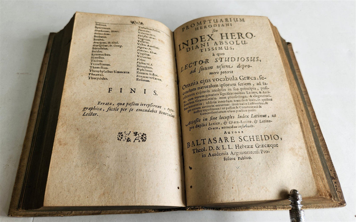 1694 ROMAN HISTORY Herodianou Historion Biblia ANTIQUE vellum 17th CENTURY