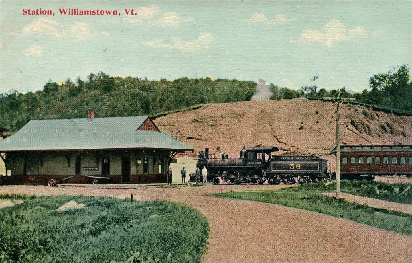 WILLIAMSTOWN VT RAILROAD STATION RAILWAY DEPOT ANTIQUE POSTCARD