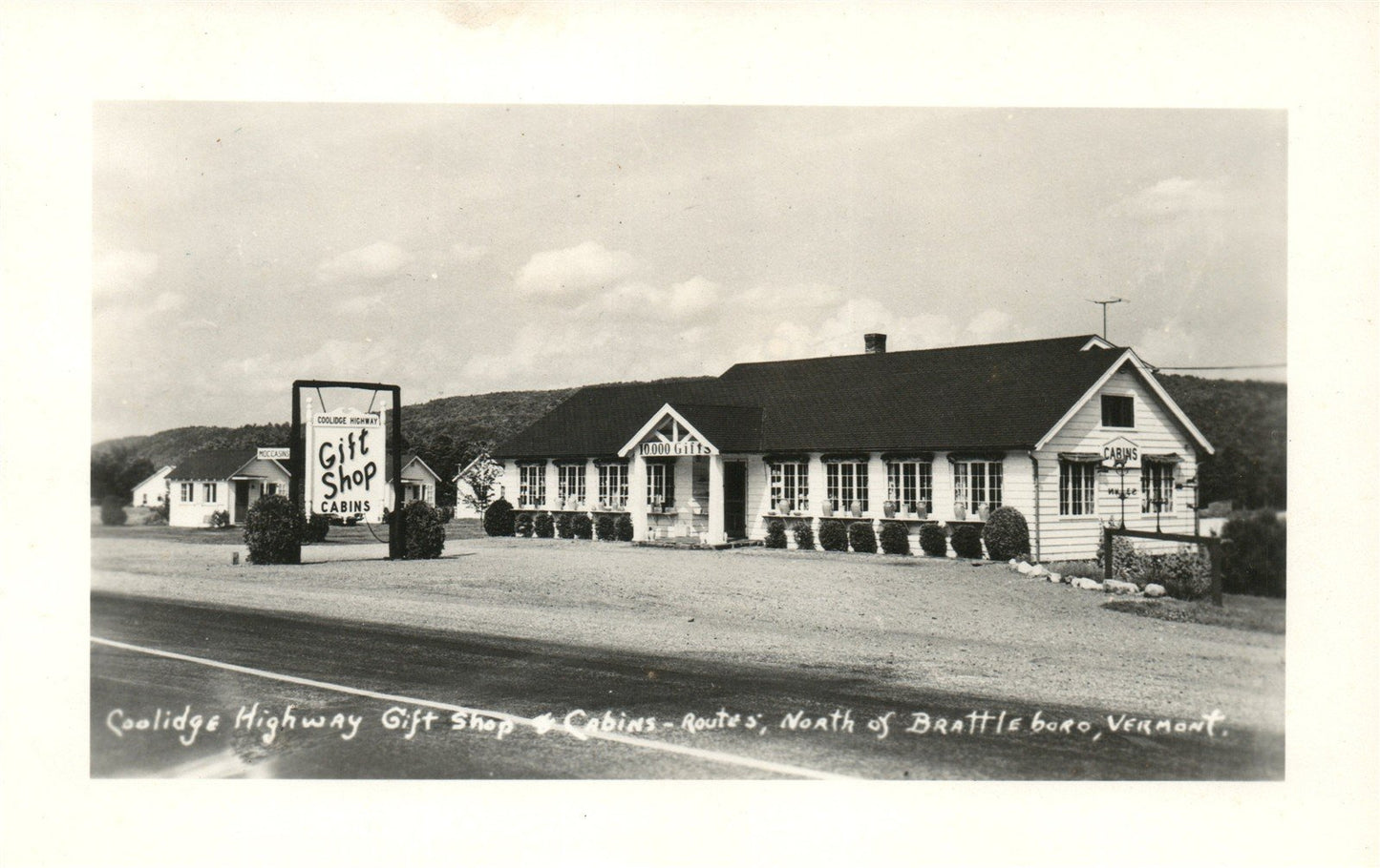 BRATTLEBORO VT COOLIDGE HIGHWAY CABINS ANTIQUE REAL PHOTO POSTCARD RPPC