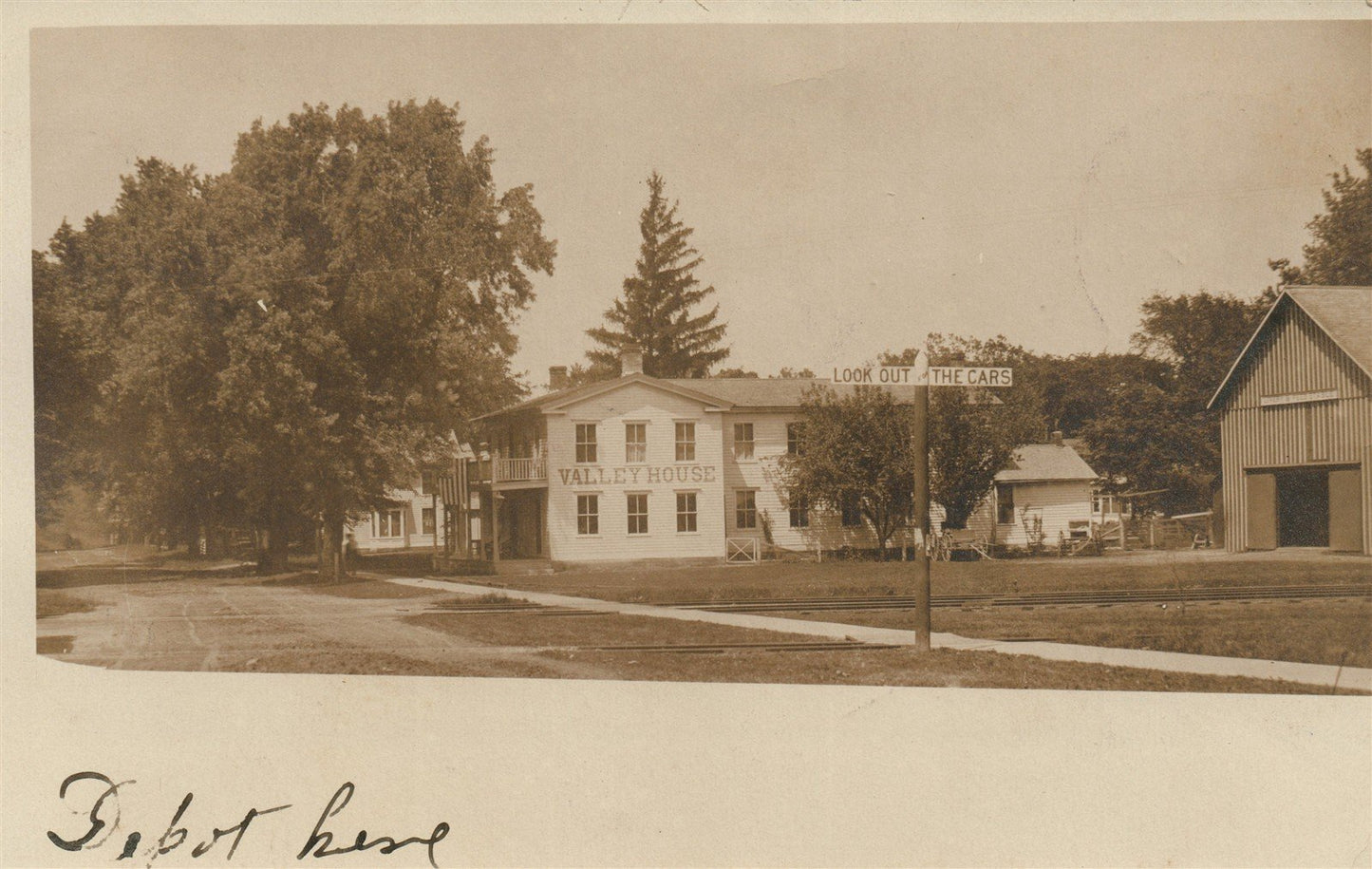 BLACK EARTH WI STREET SCENE ANTIQUE REAL PHOTO POSTCARD RPPC