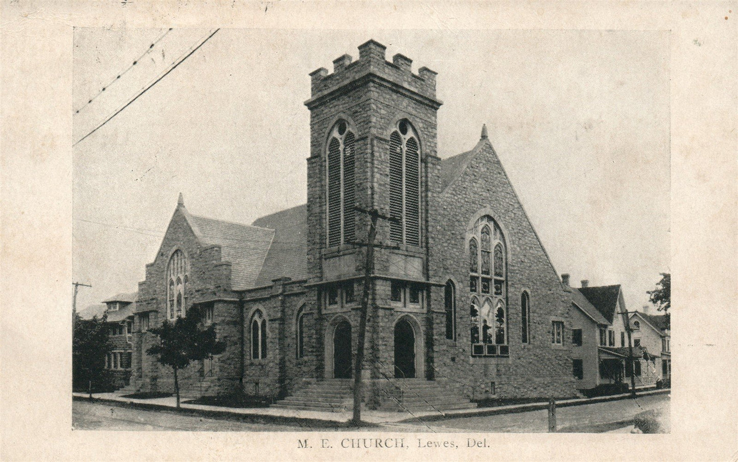 LEWES DE ME CHURCH ANTIQUE POSTCARD