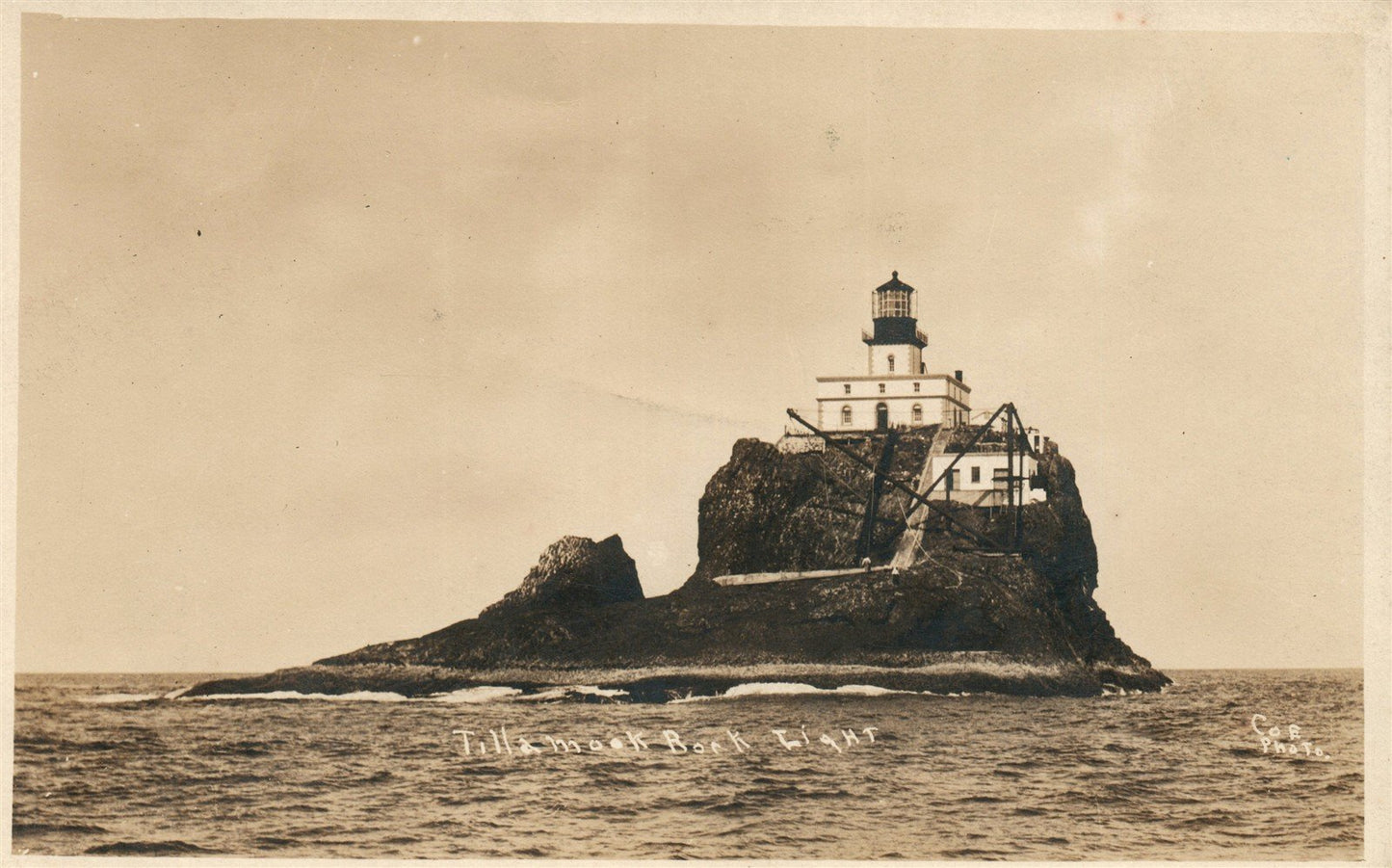 TILLAMOOK LIGHT HOUSE OR ANTIQUE REAL PHOTO POSTCARD RPPC