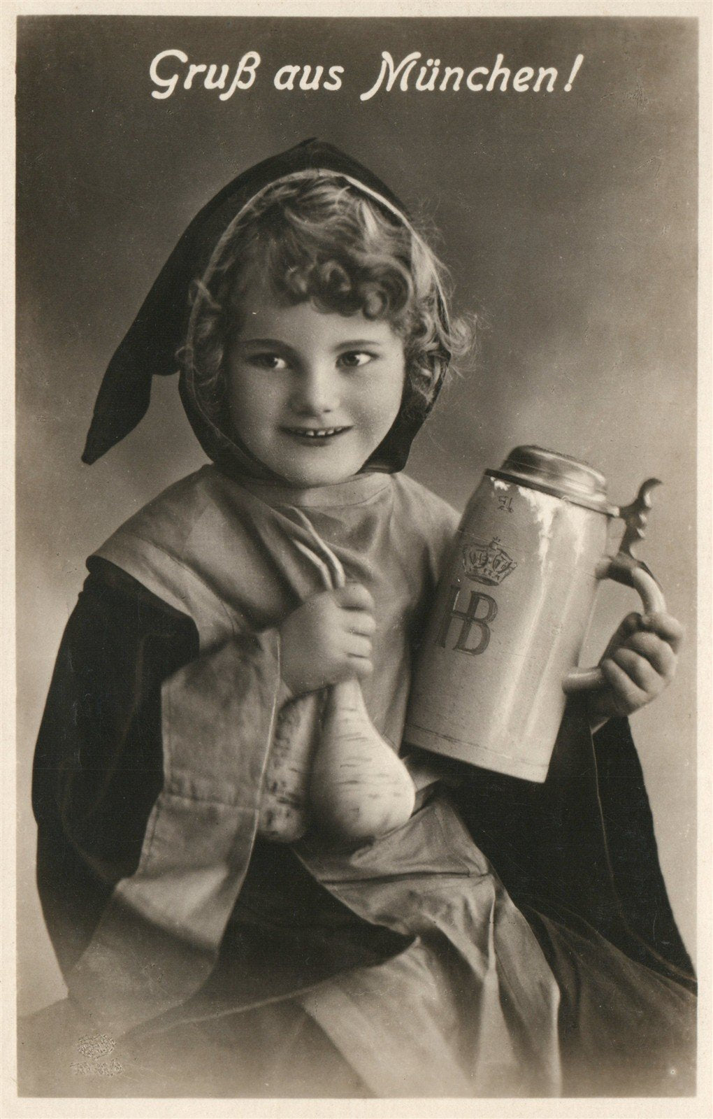 MUNCHEN GERMANY GIRL w/ BEER STEIN ANTIQUE REAL PHOTO POSTCARD RPPC