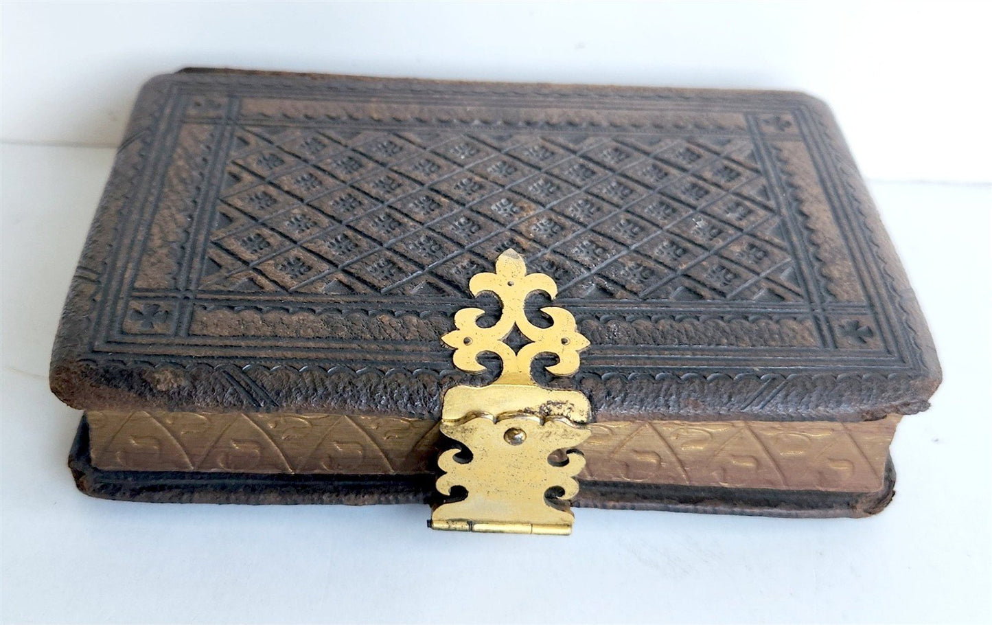 1852 SACRA PRIVATA by T. WILSON in ENGLISH antique meditations devotions prayers