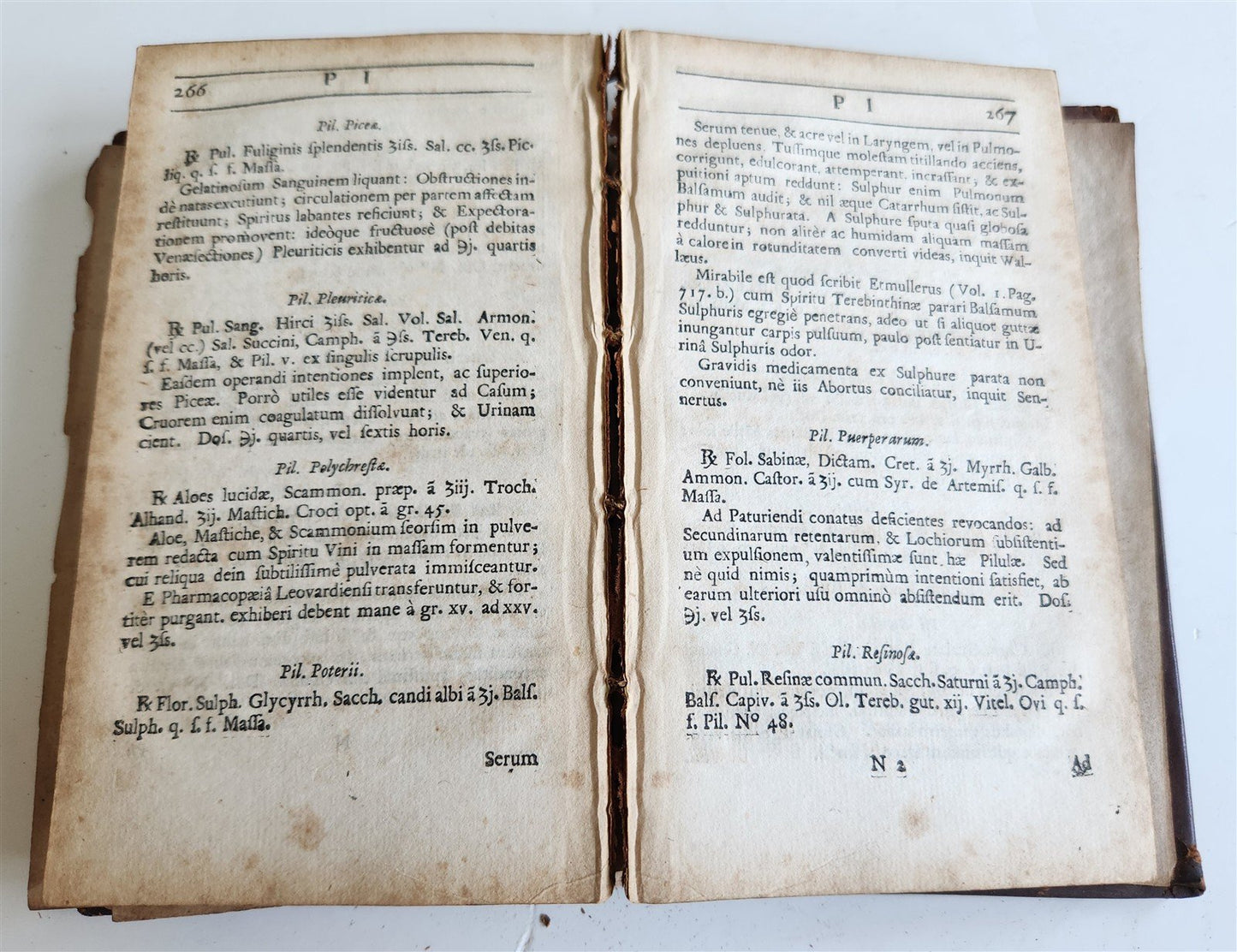 1714 Pharmacopoeia Extemporanea sive Praescriptorum Chilias antique