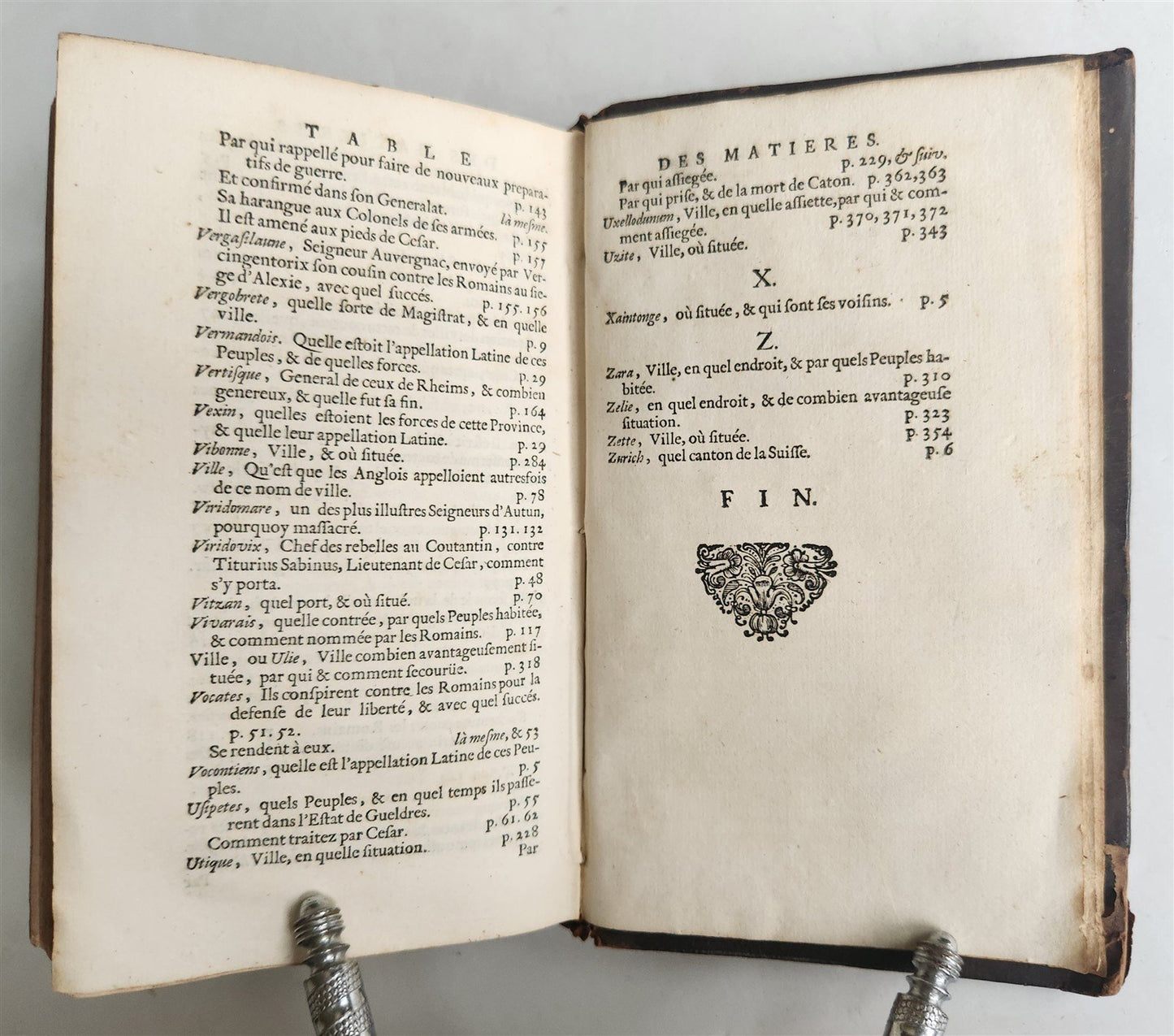 1678 JULIUS CAESAR COMMENTARIES ILLUSTRATED w/ MAP antique in FRENCH