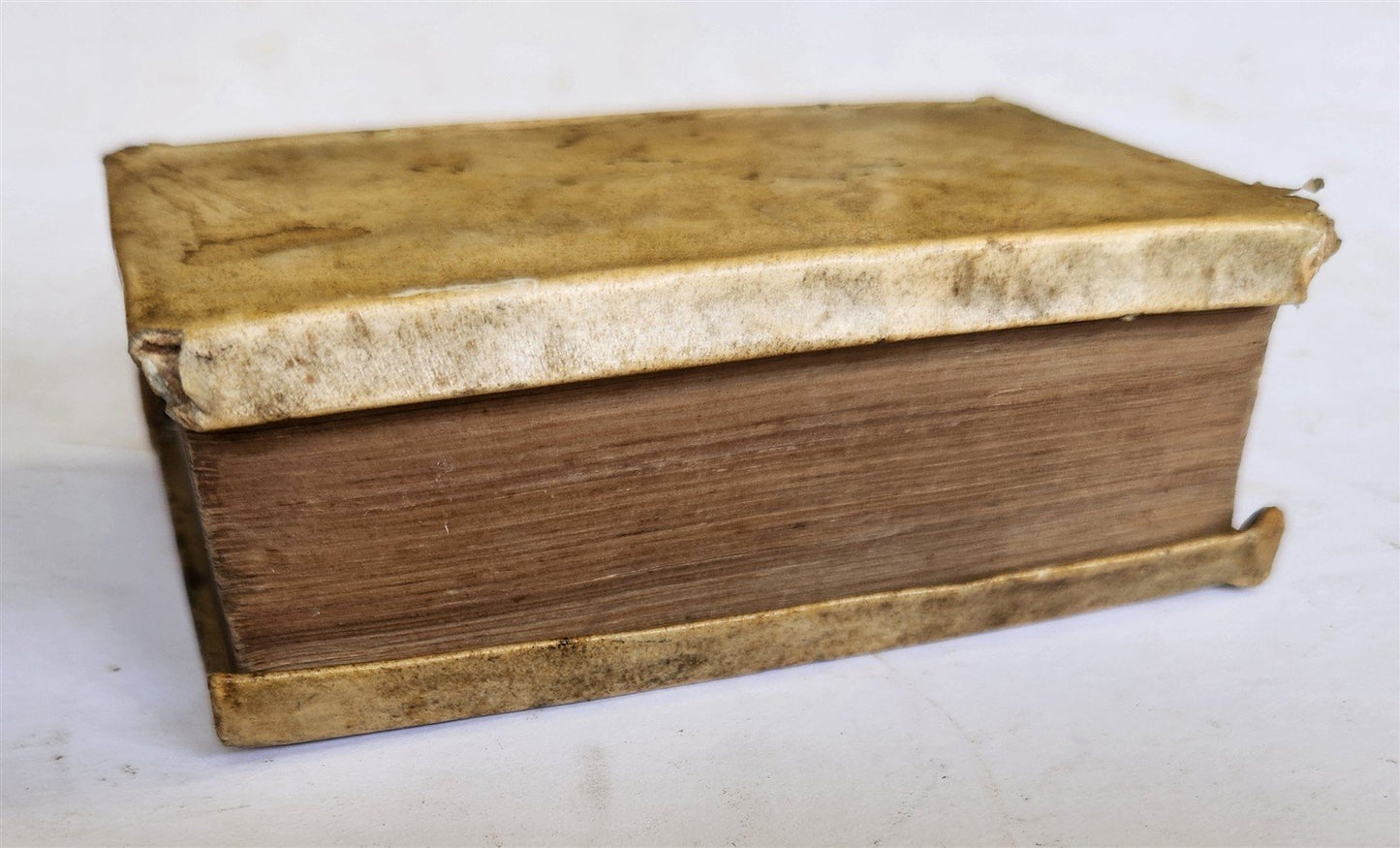 1671 LIPSIUS Politicorum Sive Civilis Doctrinae antique VELLUM BINDING