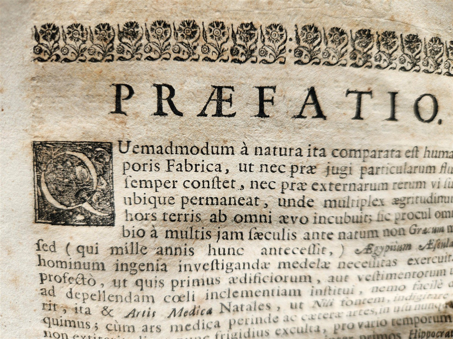 1723 MEDICAL TREATISE on ARTHRITIS & PODAGRA 2 volumes ANTIQUE vellum binding